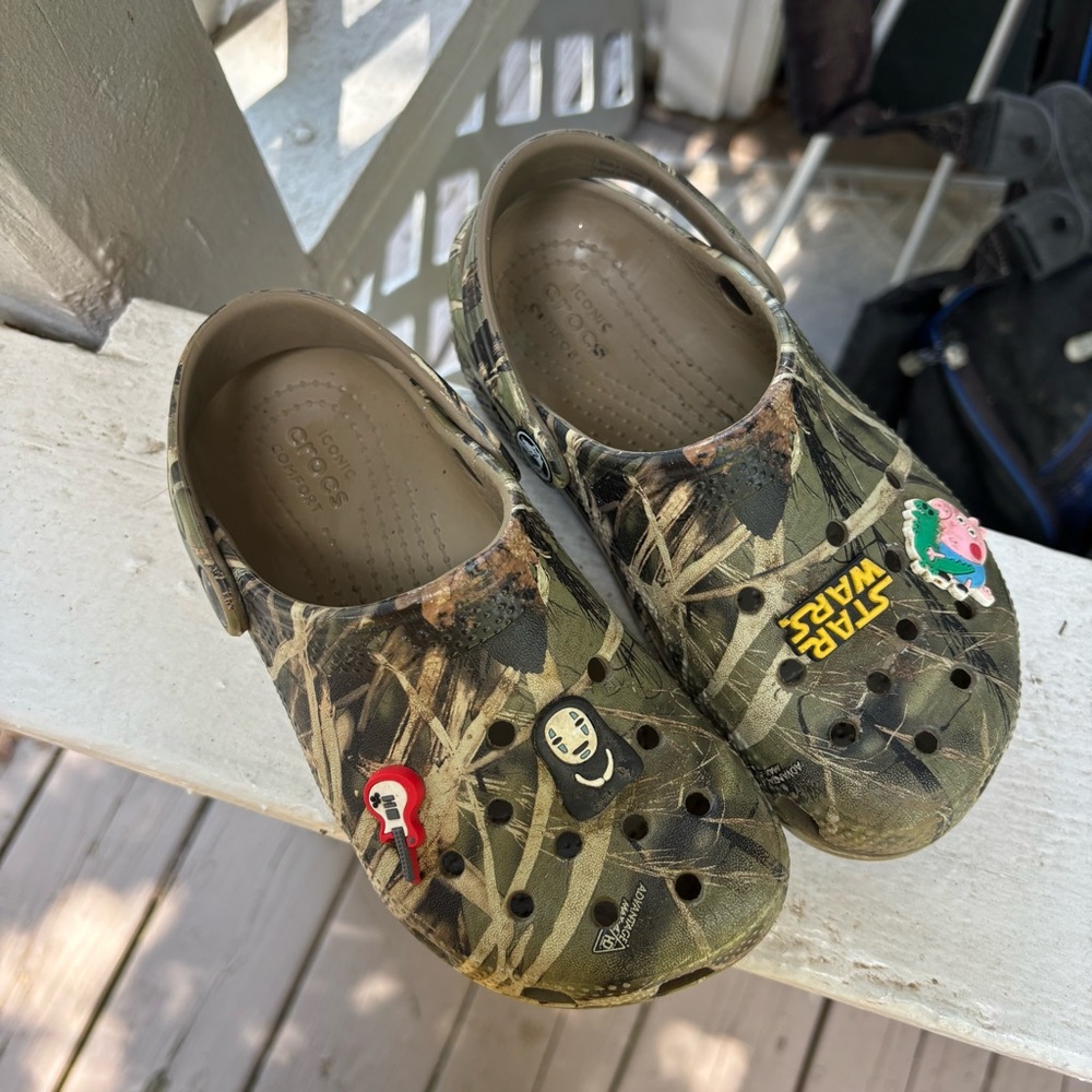 Camo Crocs 12Y